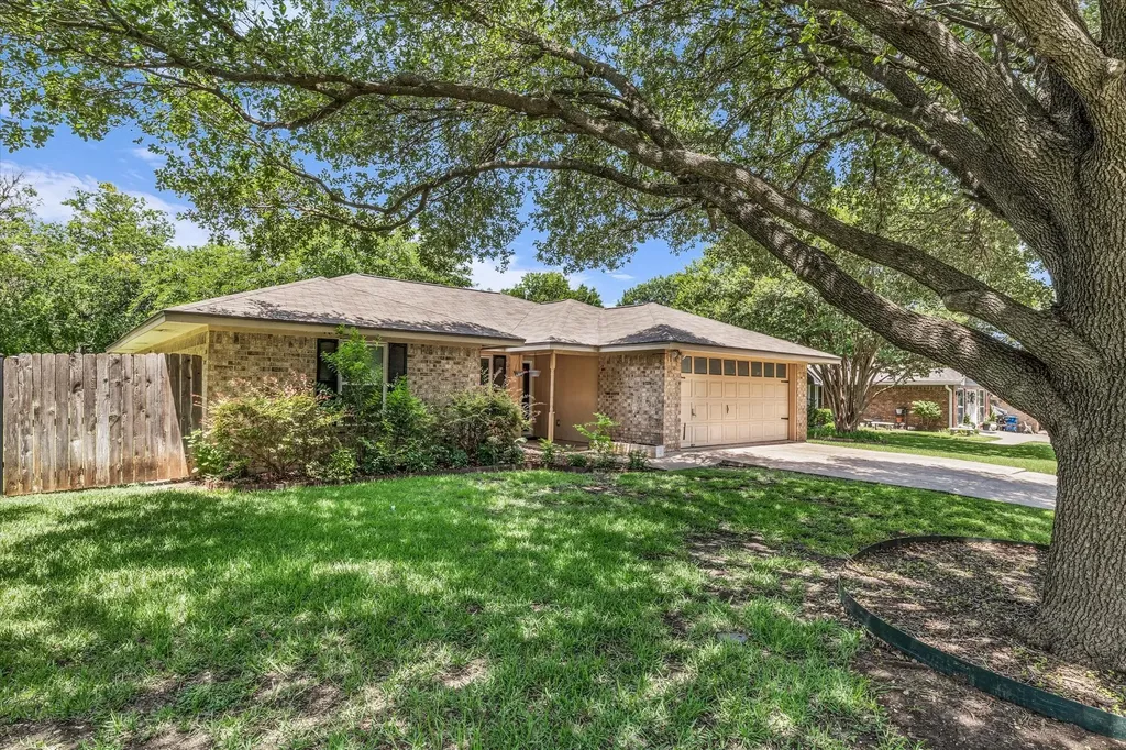 316 E Chapman Road Hewitt TX 76643
