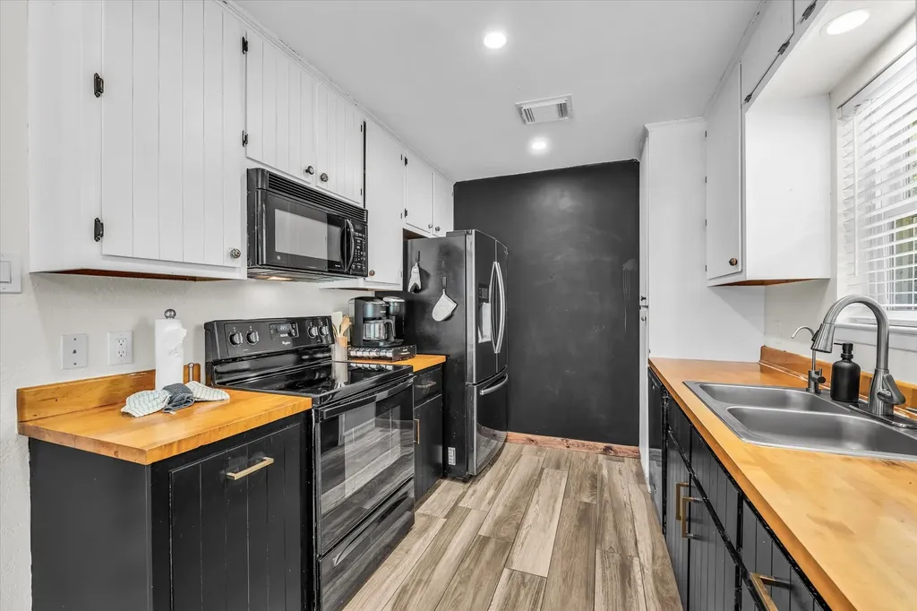 316 E Chapman Road Hewitt TX 76643