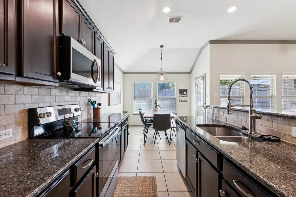 5009 Texana Drive Frisco TX 75036
