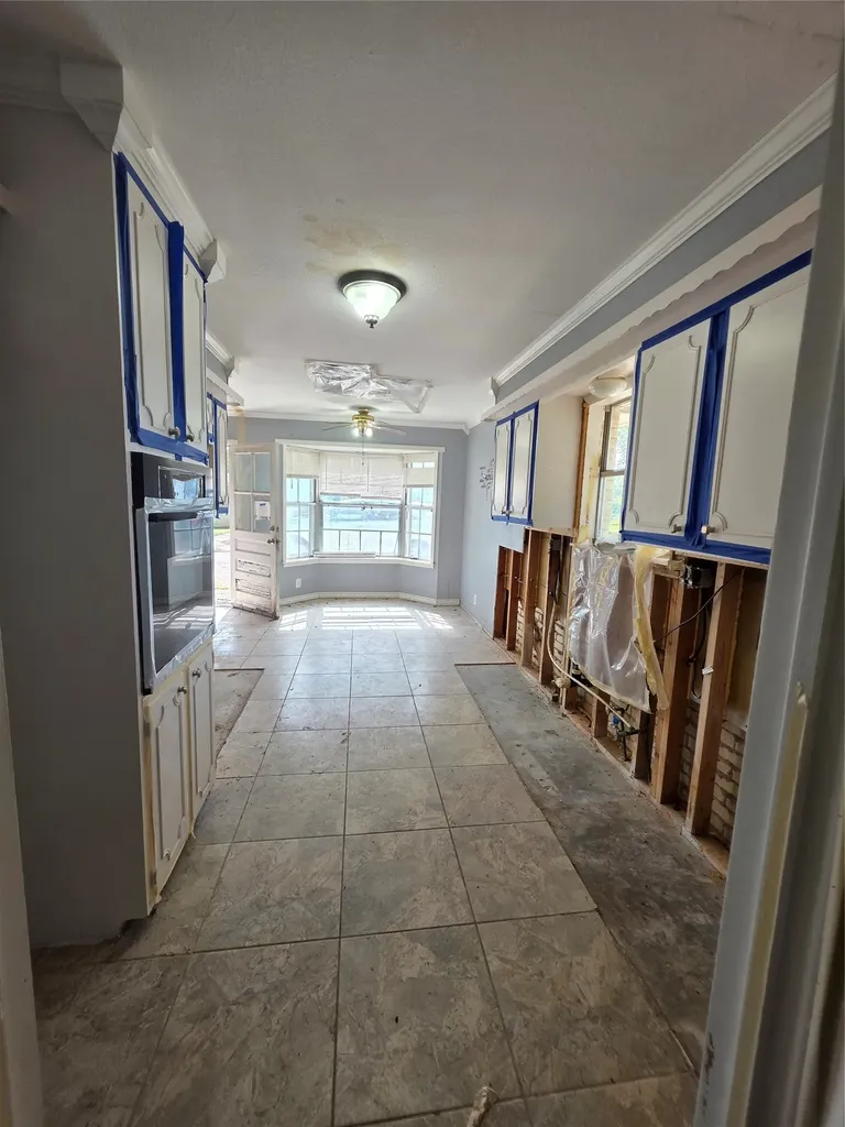 204 Fordyce Street Barry TX 75102