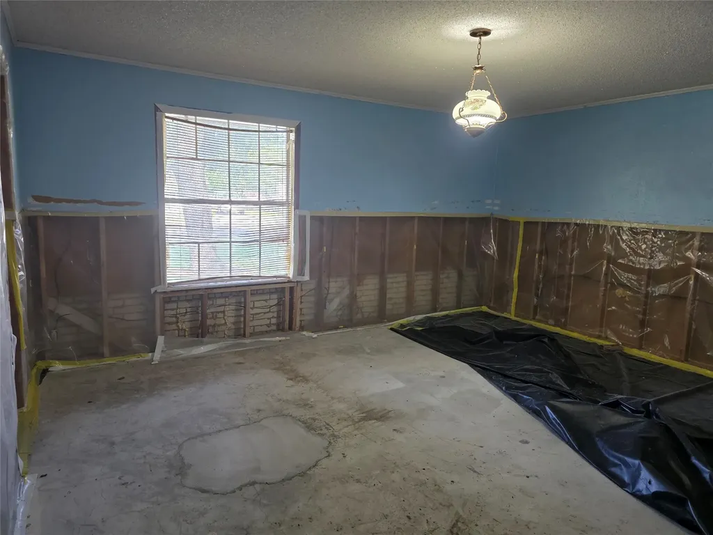 204 Fordyce Street Barry TX 75102