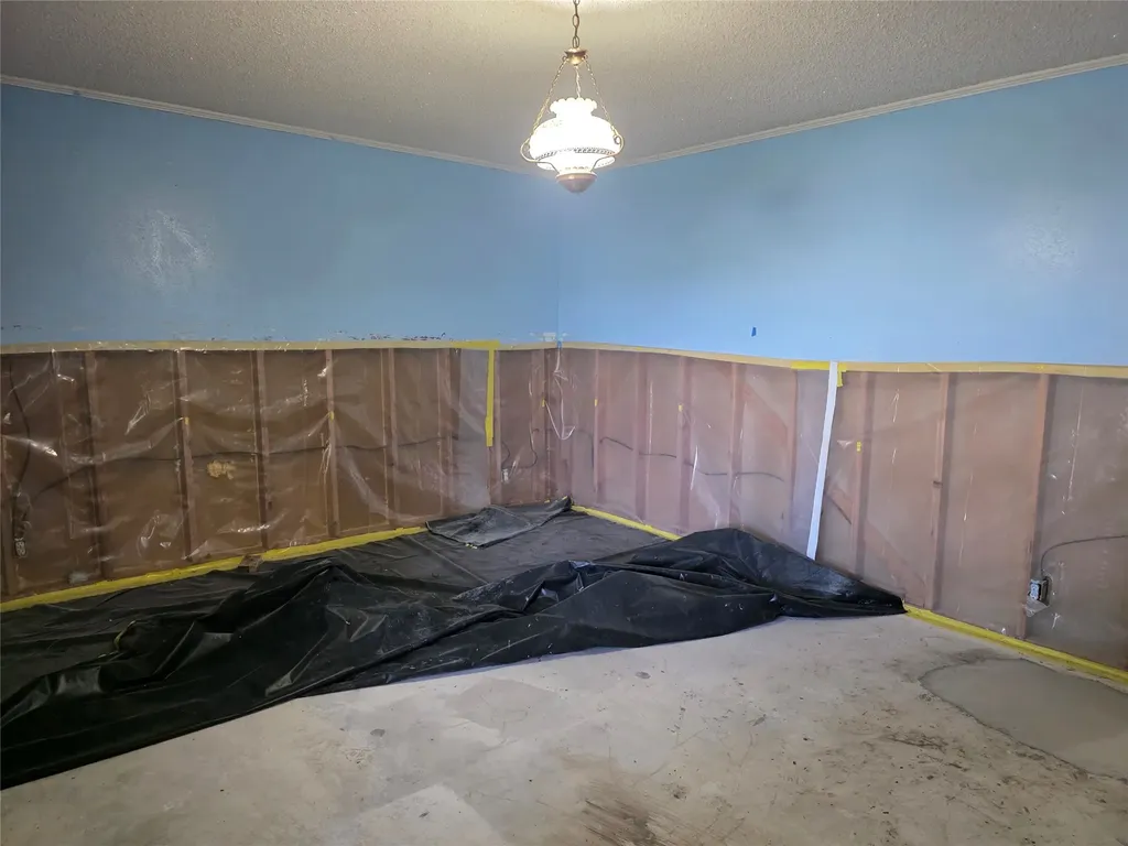204 Fordyce Street Barry TX 75102