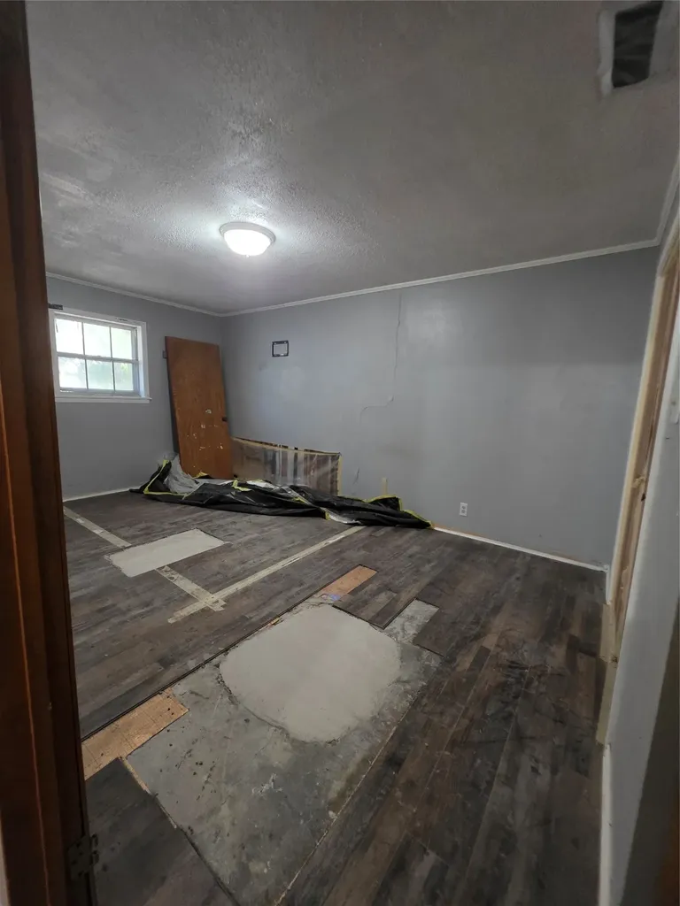 204 Fordyce Street Barry TX 75102
