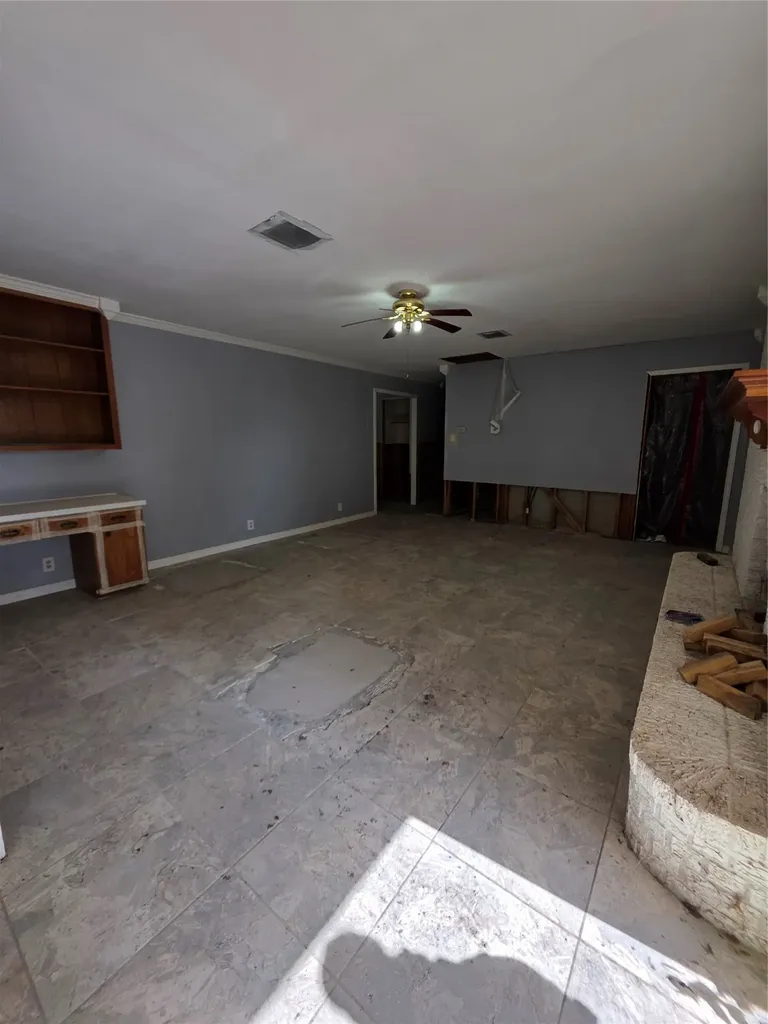 204 Fordyce Street Barry TX 75102