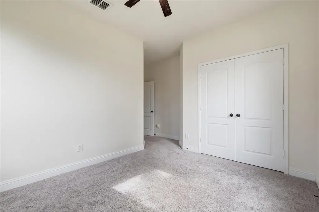 2609 Wayne Avenue Aubrey TX 76227