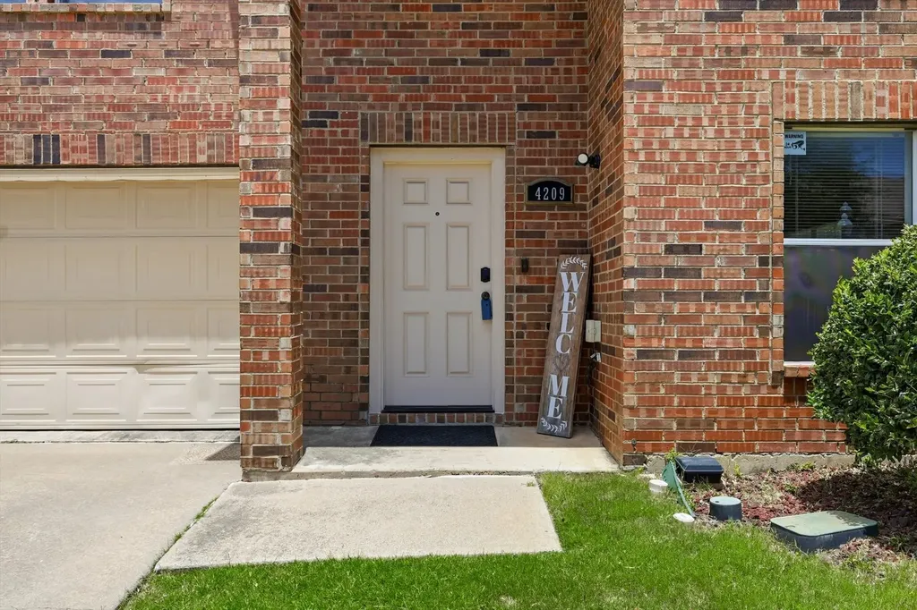 4209 Birch Creek Road Fort Worth TX 76244
