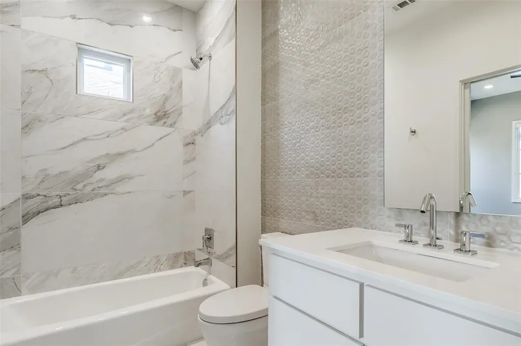 4147 Prescott Avenue Dallas TX 75219