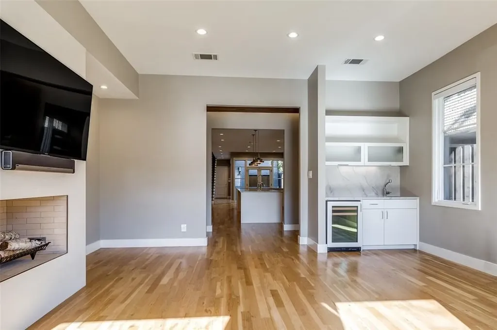 4147 Prescott Avenue Dallas TX 75219
