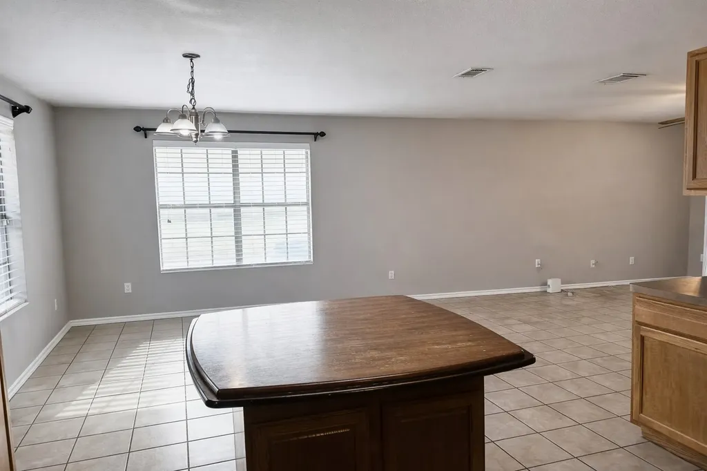 914 N Catherine Street Terrell TX 75160