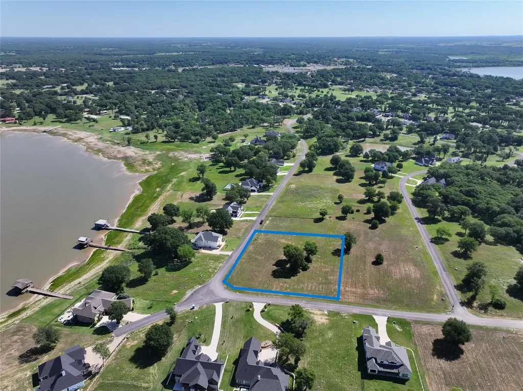 551 Shoreline Drive Mabank TX 75143