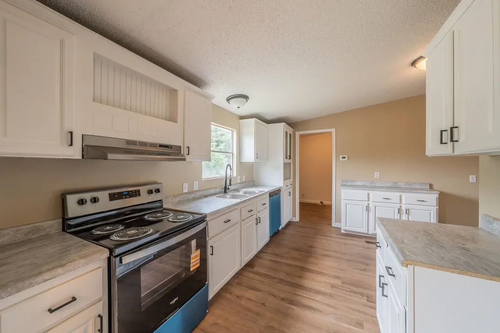 153 Clay Court Springtown TX 76082
