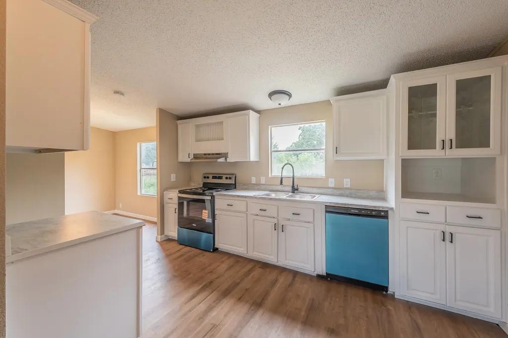 153 Clay Court Springtown TX 76082