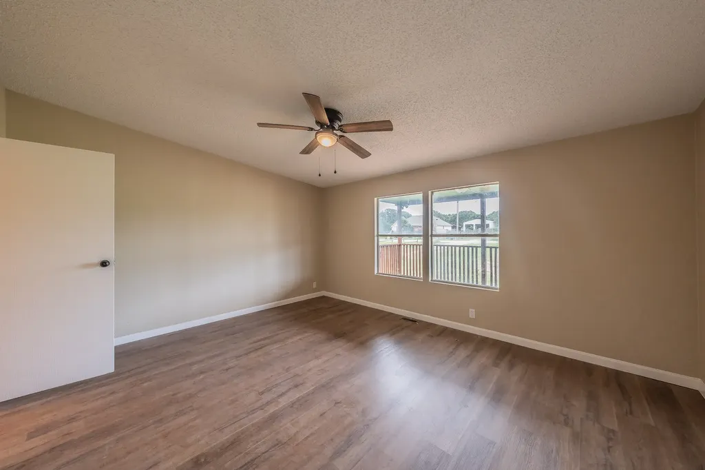153 Clay Court Springtown TX 76082