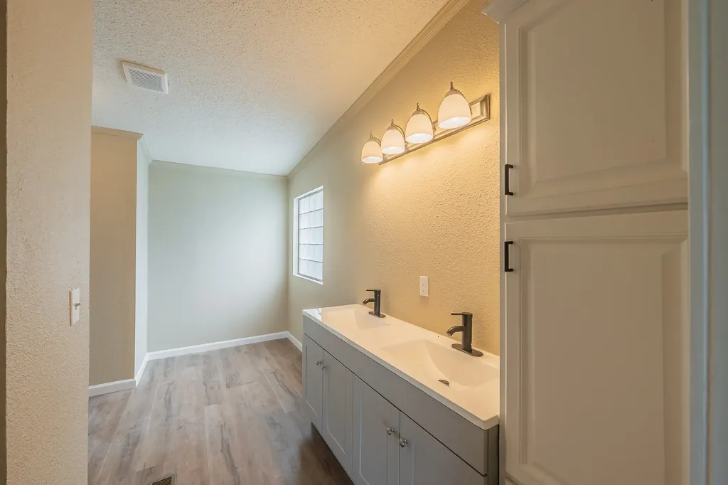 153 Clay Court Springtown TX 76082