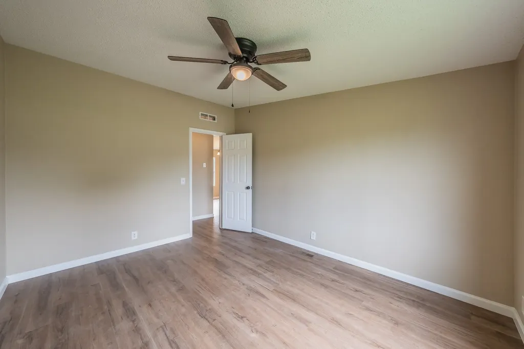 153 Clay Court Springtown TX 76082
