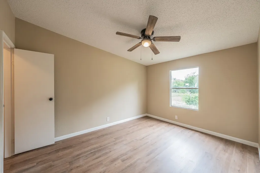 153 Clay Court Springtown TX 76082
