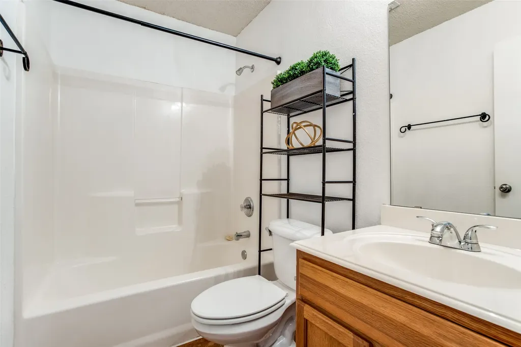 9901 Thomas Jefferson Drive Mckinney TX 75072