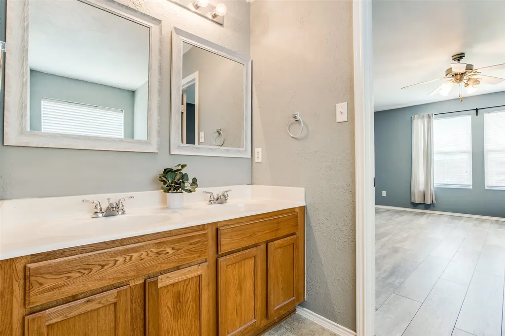 9901 Thomas Jefferson Drive Mckinney TX 75072