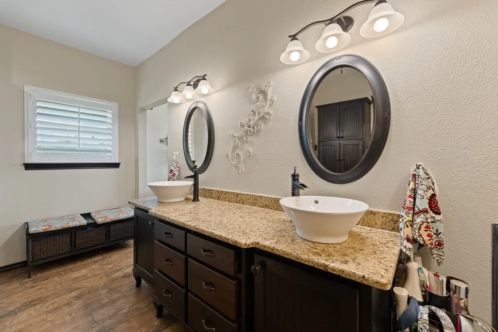 4515 E Renfro Street Alvarado TX 76009