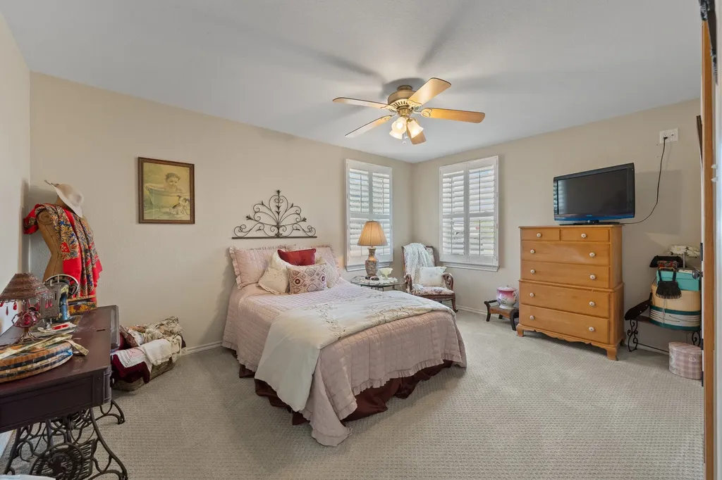 4515 E Renfro Street Alvarado TX 76009