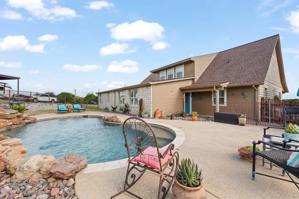 4515 E Renfro Street Alvarado TX 76009