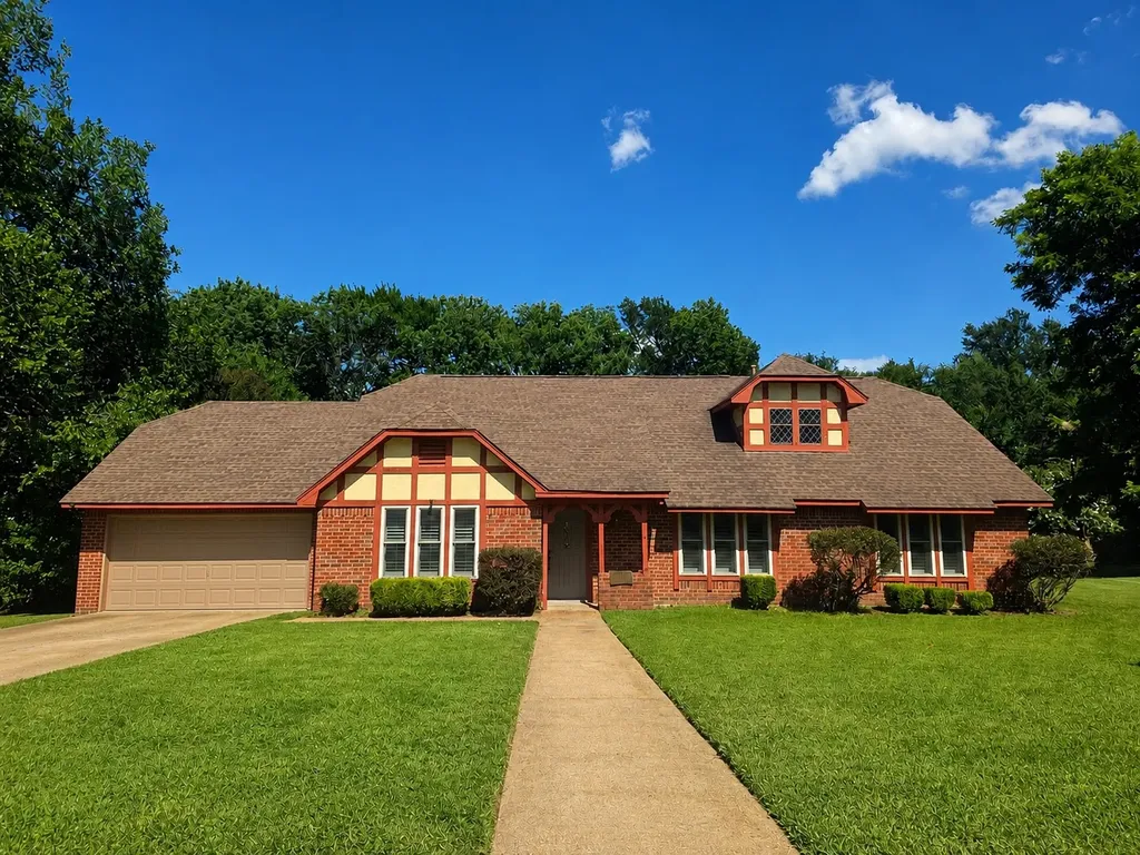 355 35th Street SE Paris TX 75460
