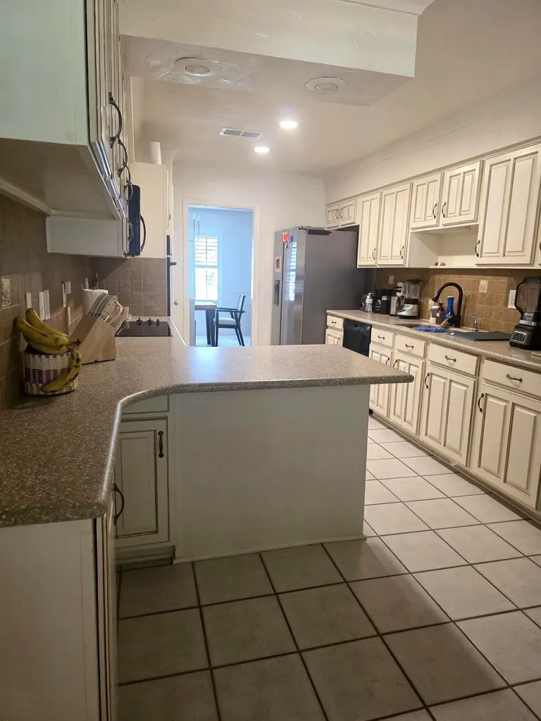355 35th Street SE Paris TX 75460