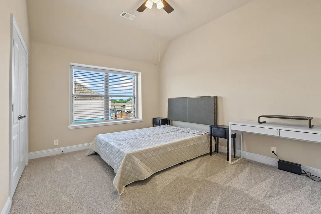 223 Thompson Drive Van Alstyne TX 75495