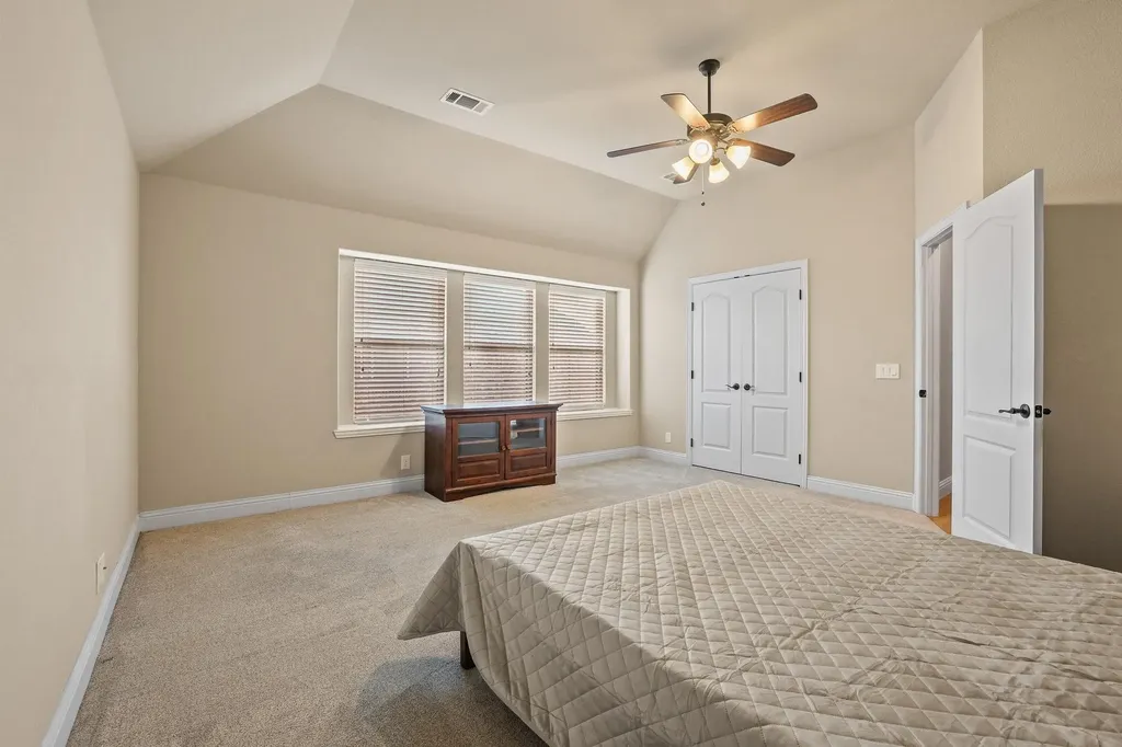 223 Thompson Drive Van Alstyne TX 75495
