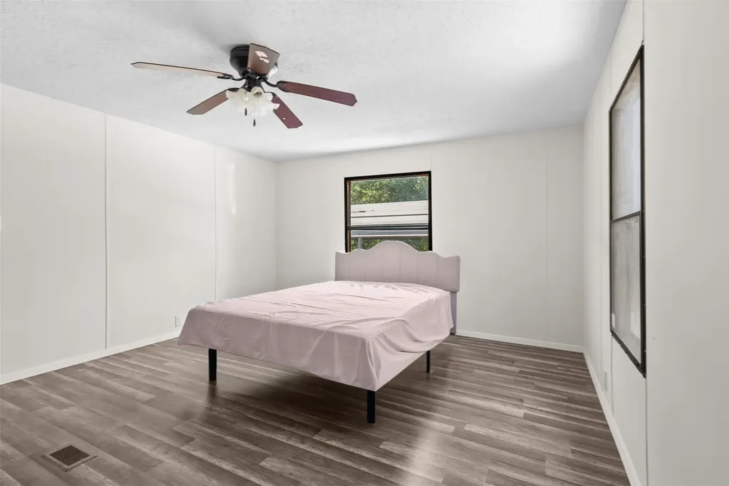9037 County Road 346 Terrell TX 75161