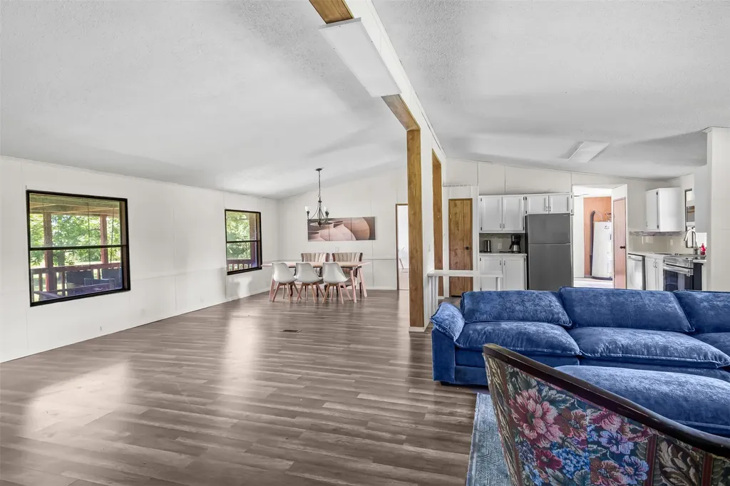 9037 County Road 346 Terrell TX 75161
