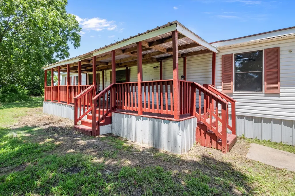 9037 County Road 346 Terrell TX 75161