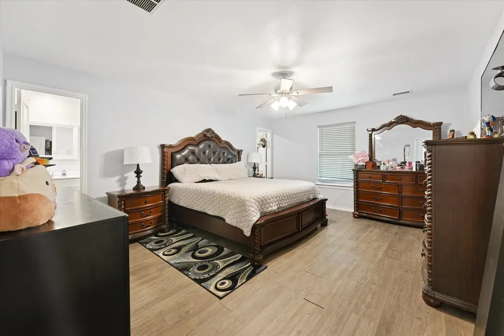 211 N Main Street Crandall TX 75114