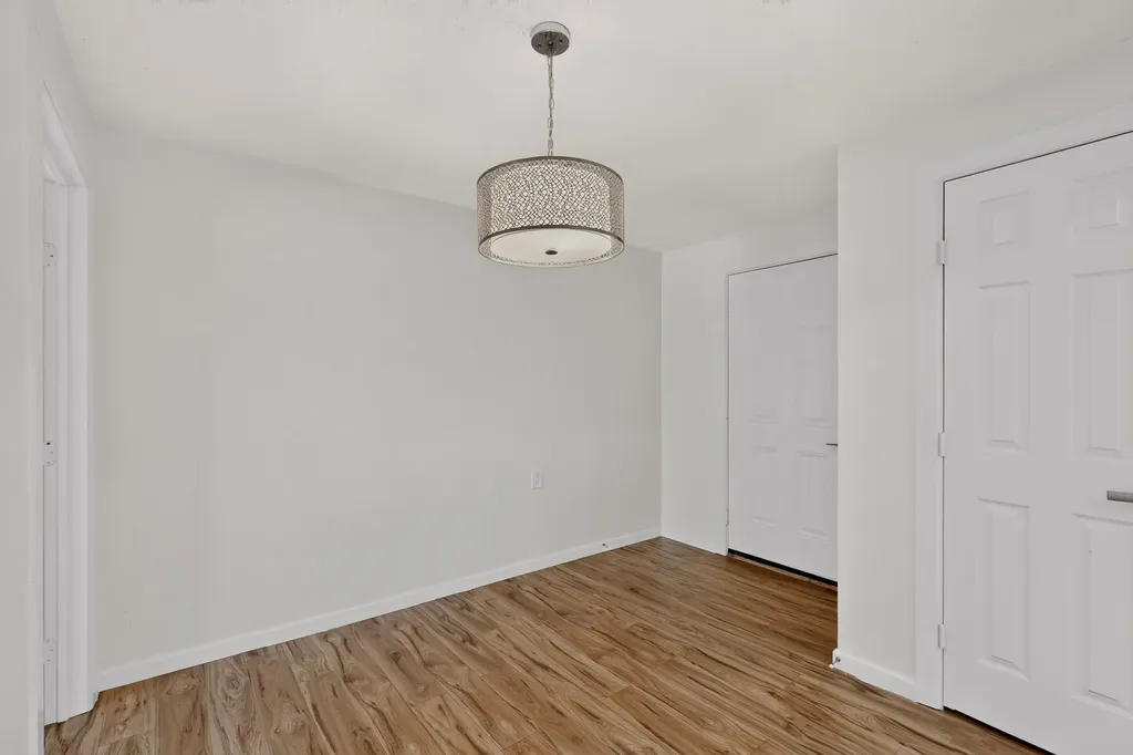 813 Travis Street Garland TX 75040