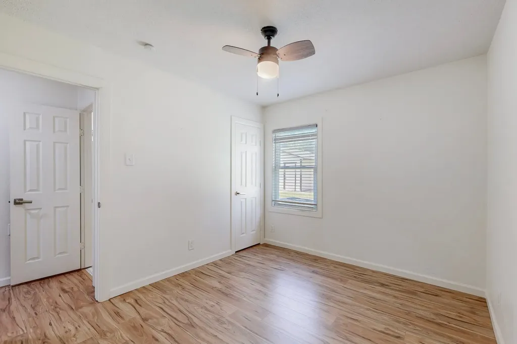 813 Travis Street Garland TX 75040