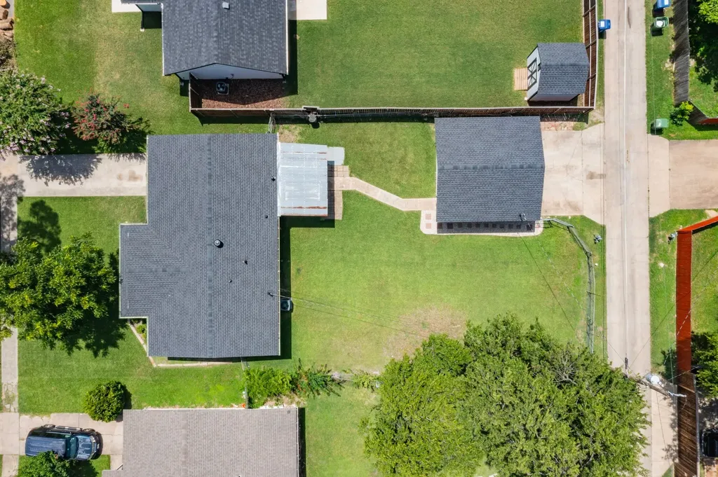 813 Travis Street Garland TX 75040