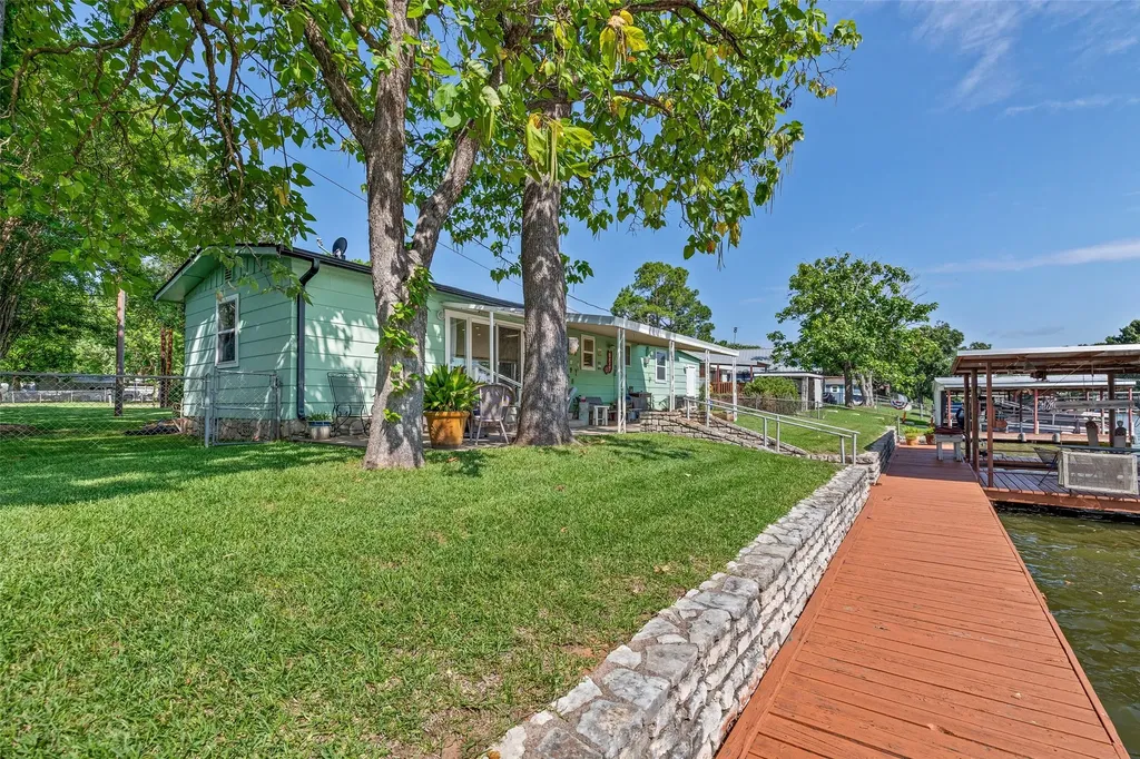 4517 Wildwood Circle Granbury TX 76049