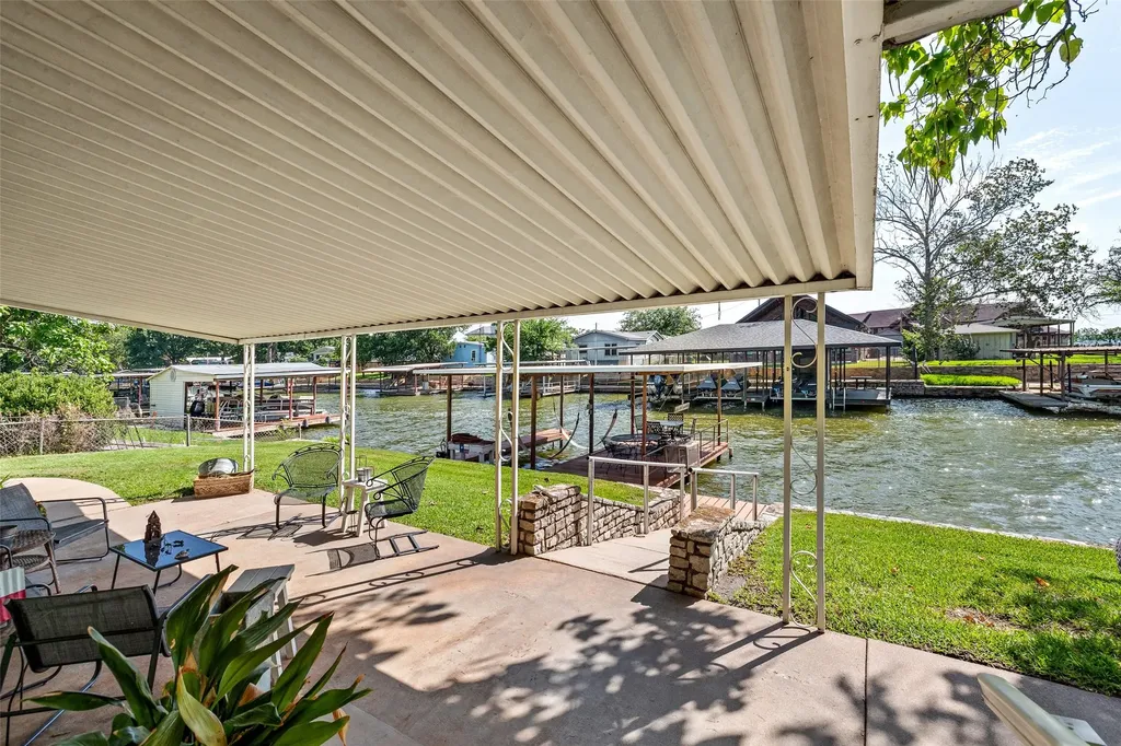 4517 Wildwood Circle Granbury TX 76049