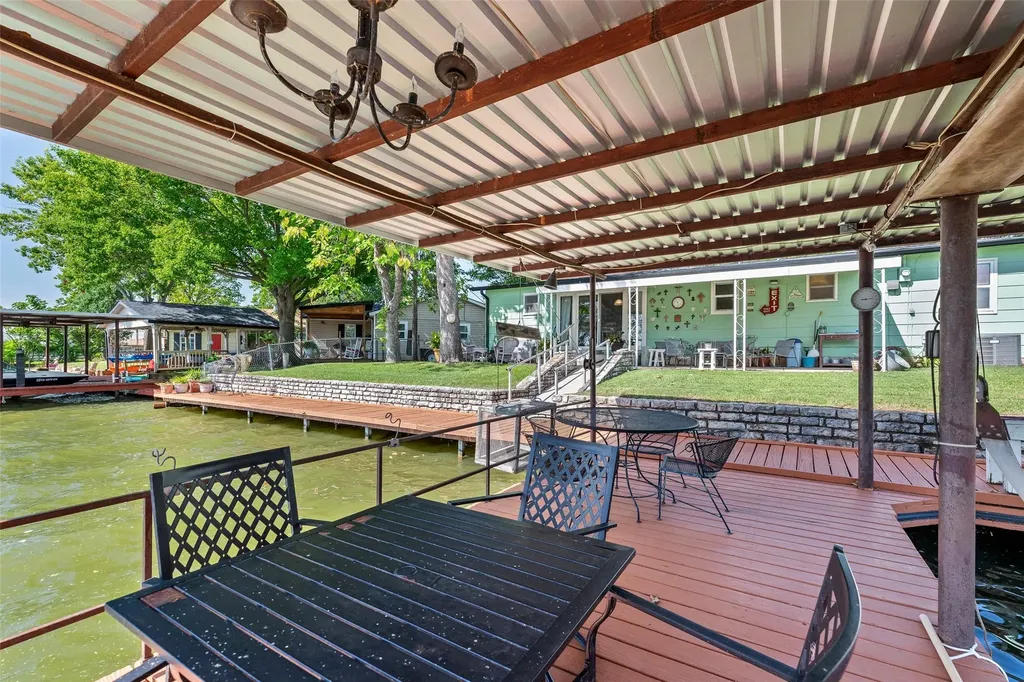 4517 Wildwood Circle Granbury TX 76049