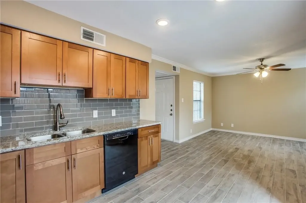 4748 Old Bent Tree Lane Dallas TX 75287