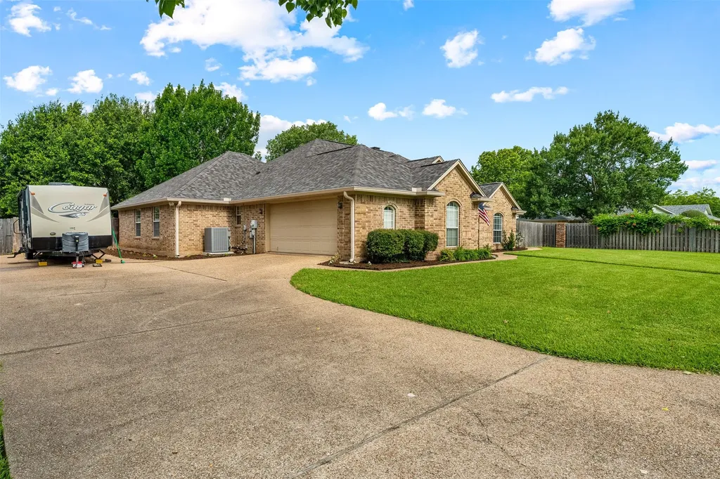 490 Dal Paso Drive Robinson TX 76706