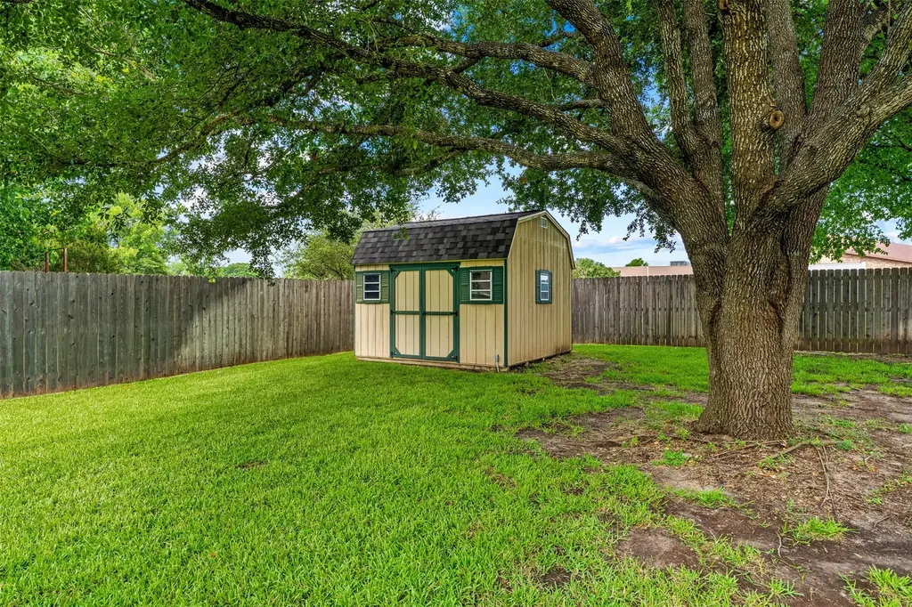 490 Dal Paso Drive Robinson TX 76706