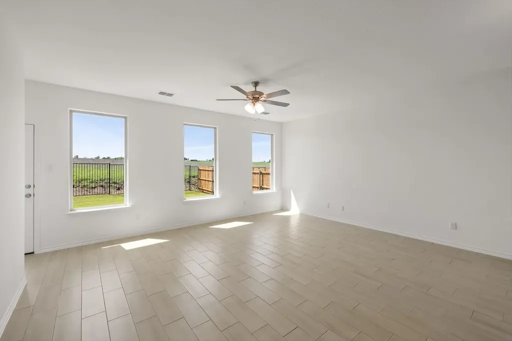 3115 Hawkview Drive Cleburne TX 76031