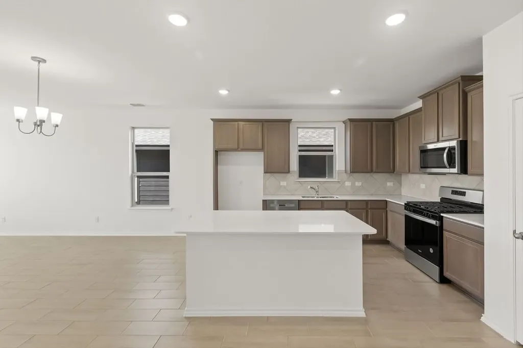 3115 Hawkview Drive Cleburne TX 76031