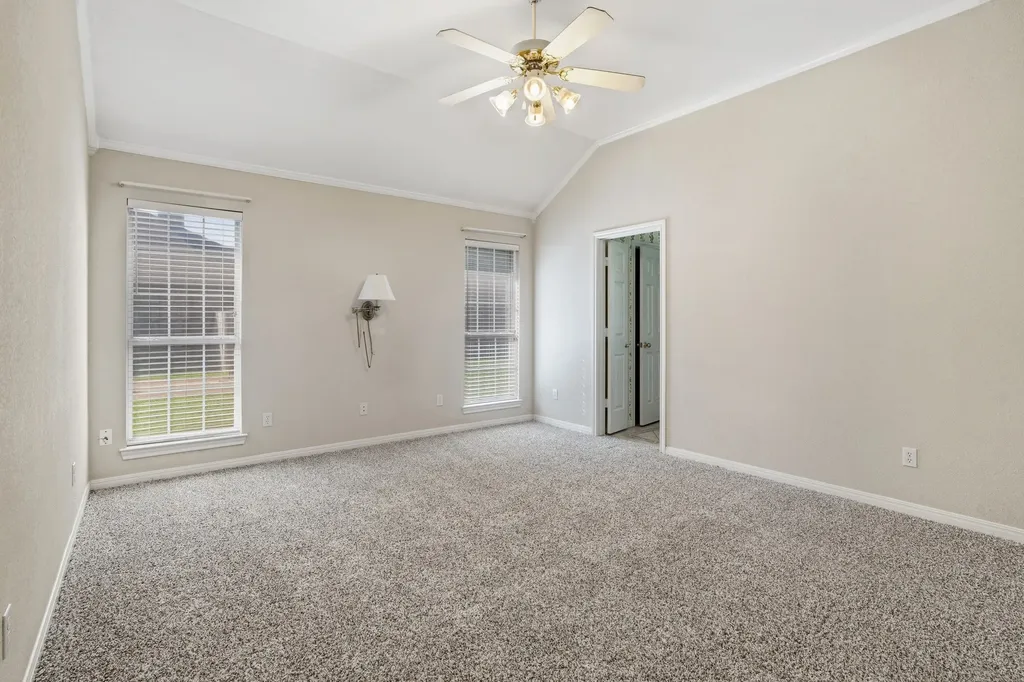 1005 Cheyenne Trail Hewitt TX 76643