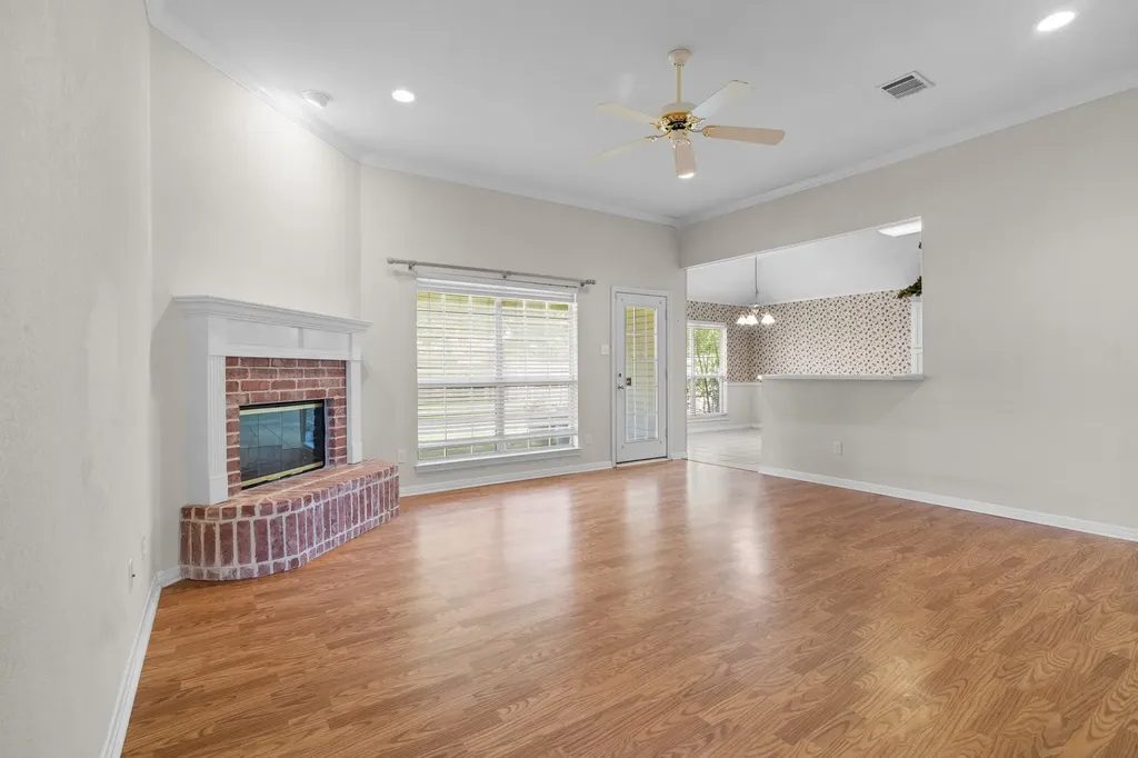 1005 Cheyenne Trail Hewitt TX 76643