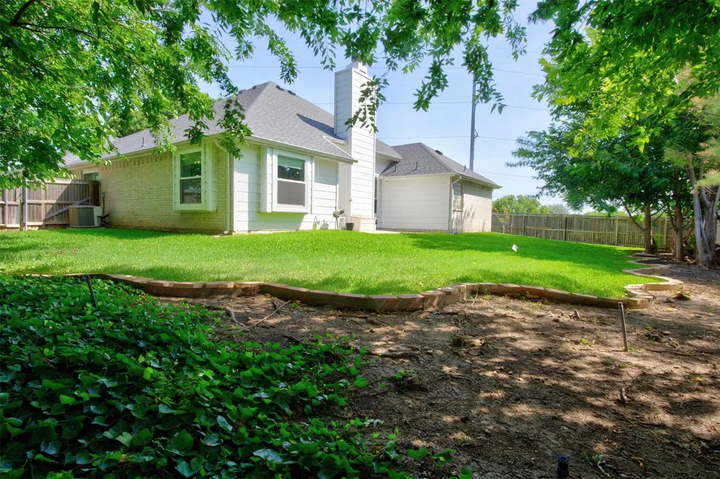 1005 Wilderness Trail Crowley TX 76036