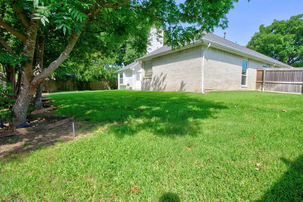 1005 Wilderness Trail Crowley TX 76036