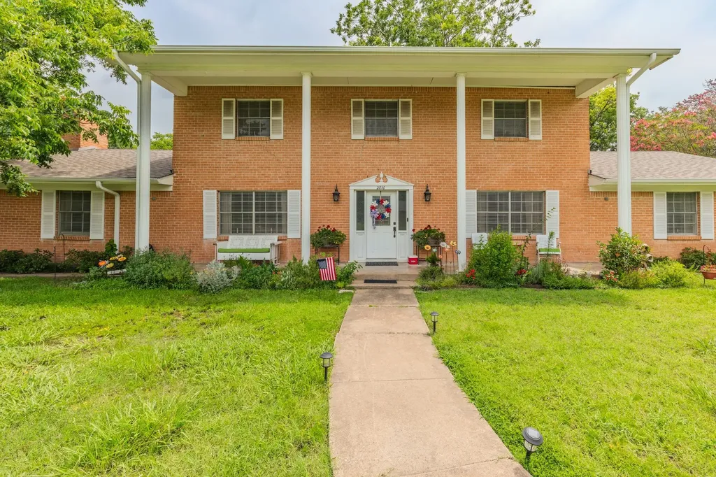 2810 Tanglewood Drive Commerce TX 75428