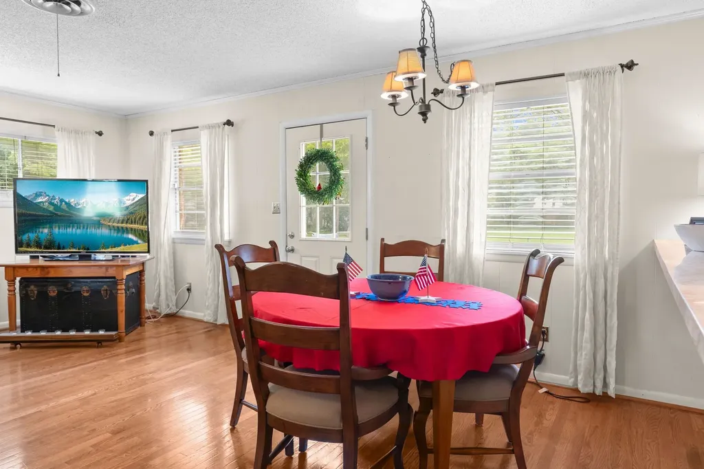 2810 Tanglewood Drive Commerce TX 75428